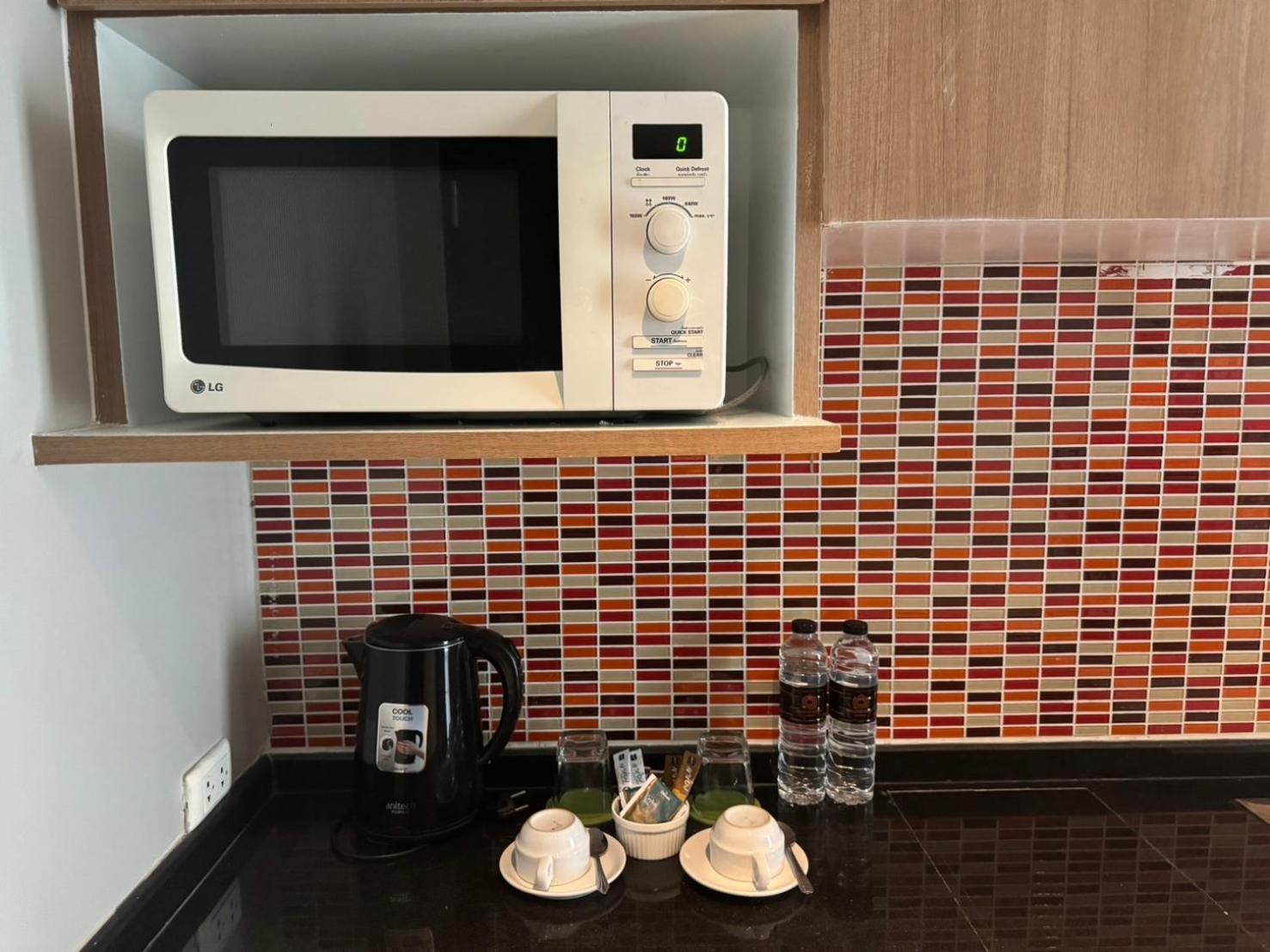 Brighton Hotel バンコク都 エクステリア 写真